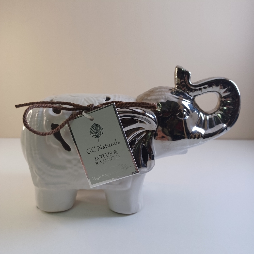 GC Naturals Porcelain Elephant Statue Diffuser Potpourri  Sachet Holder Inside